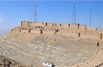 شهرداری شاه دژ کوه صفه را مرمت می کند یا بنایی؟
