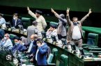 نمایندگان مجلس به جای تقابل بامردم به فکر مشکلات معیشتی باشند