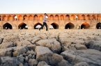 نفسِ اصفهان در غبار